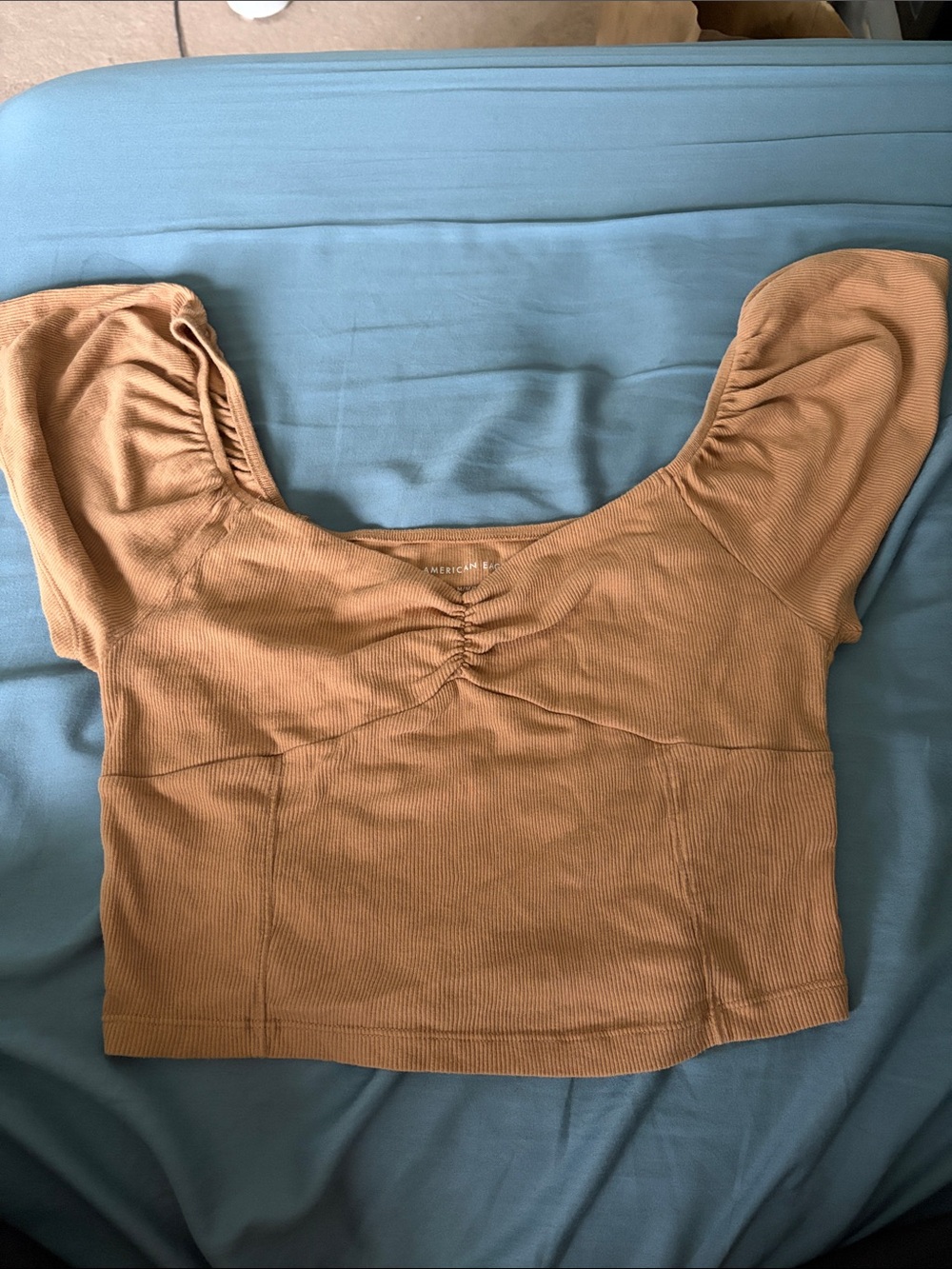 American Eagle Outfitters Rust Tan Ribbed Puff-Sleeve Crop Top